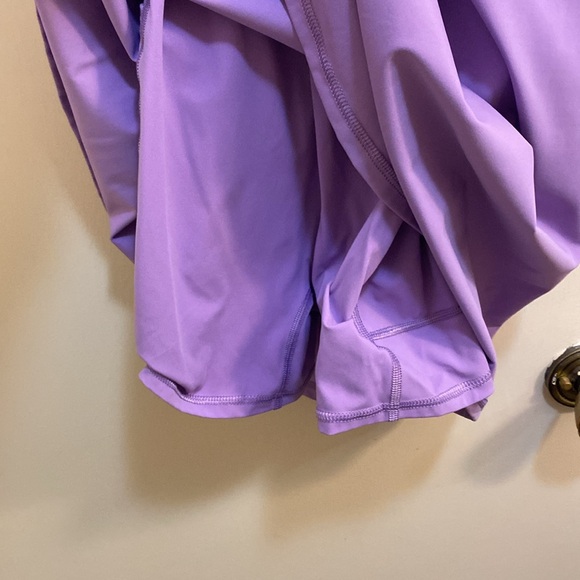 Athletic dress - Picture 4 of 4